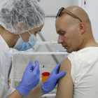 Вакцинацию от коронавируса в Петербурге уже завершили более миллиона человек.