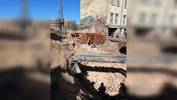 МЧС: в результате обрушения стены дома на Лиговском пострадал один рабочий