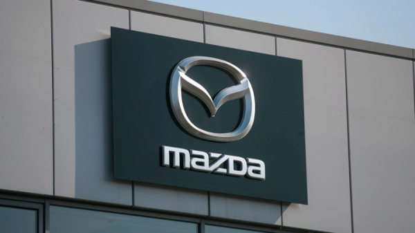 Mazda останавливает заводы в Японии0