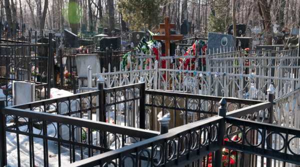 Убитых в ульяновском детском саду детей и воспитательницу похоронили в Вешкайме
