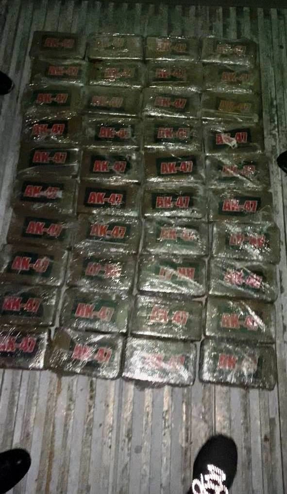 Балтийские таможенники задержали 40 килограммов кокаина0