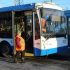 В Петербурге троллейбус остановился так, что пенсионерка сломала предплечье - Новости Санкт-Петербур...