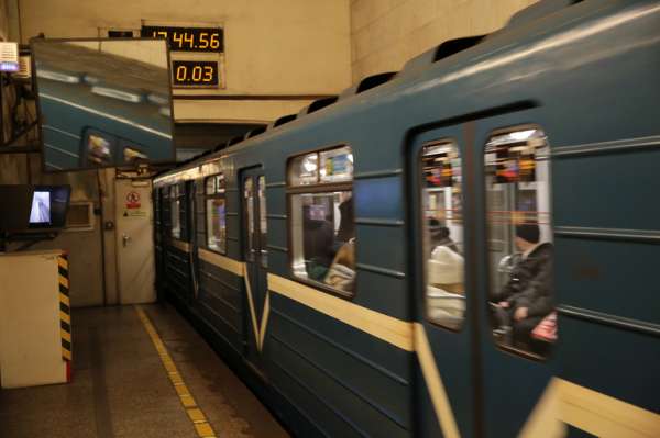 Все станции метрополитена Петербурга вернулись к обычному режиму работы