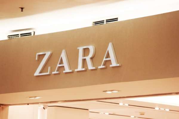 Магазины Zara могут открыться в России под другим брендом