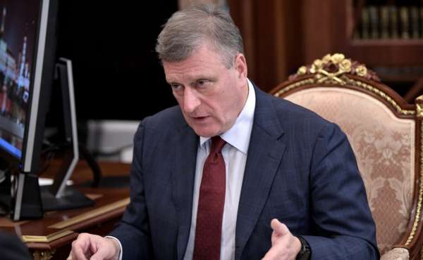 Губернатор Кировской области из-за окончания срока полномочий подал в отставку