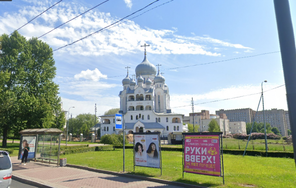 Из церкви в Петербурге госпитализировали мужчину с простреленной головой