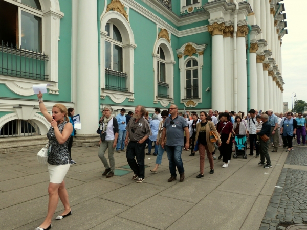 В Петербург приедет более семи миллионов туристов в 2022 году
