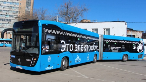 «Гармошка» и 14 электробусов: столица принимает новый транспорт0