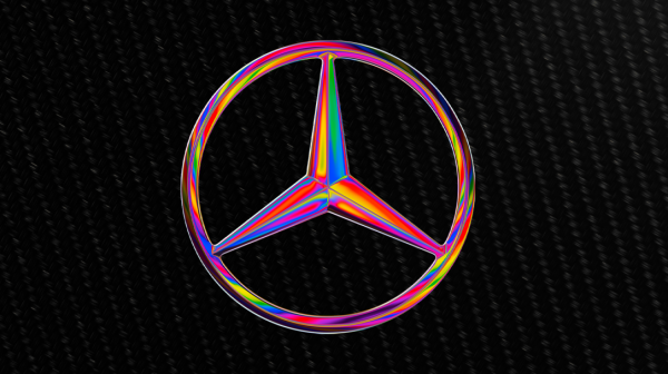 Mercedes присоединилась к акции «Месяц гей-гордости»