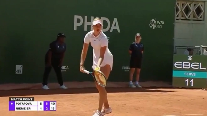 Потапова вышла в полуфинал теннисного турнира в Швейцарии