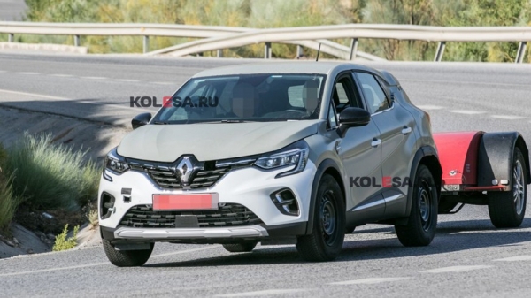 Renault тестирует новую версию Каптюра: кроссовер проехался на камеру
