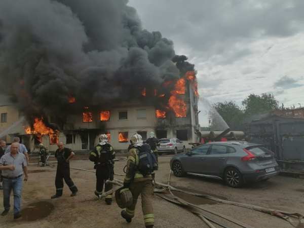 Стало известно об еще одном пострадавшем в крупном пожаре на Днепропетровской