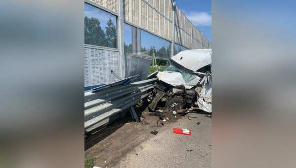 На Киевском шоссе в ДТП с маршруткой погиб один человек и 11 пострадали