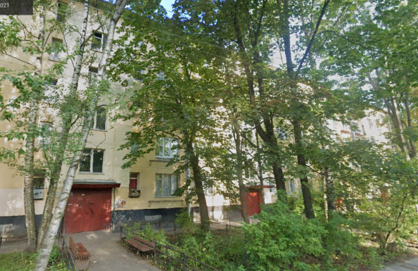 Пьяный мужчина расстрелял окна квартиры на 2-й Комсомольской