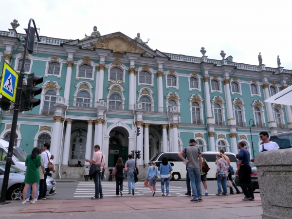 Власти Петербурга озвучили размер туристического сбора, который не планируют вводить