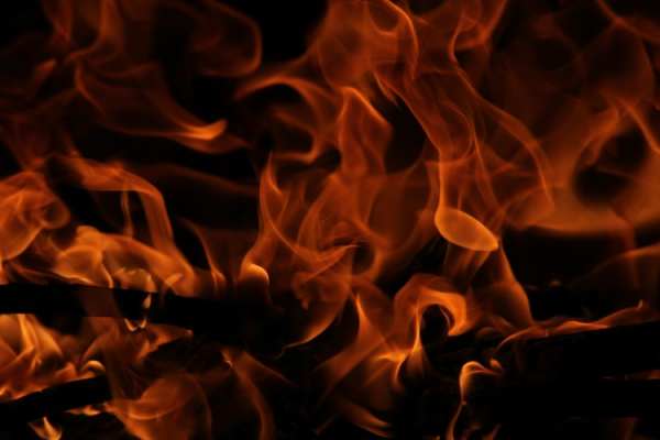 В Отрадном после пожара из частного дома достали обгоревший труп семилетнего ребенка