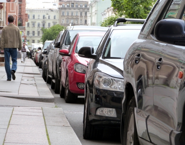 Петербуржцы стали отдавать предпочтение автомобилям с пробегом