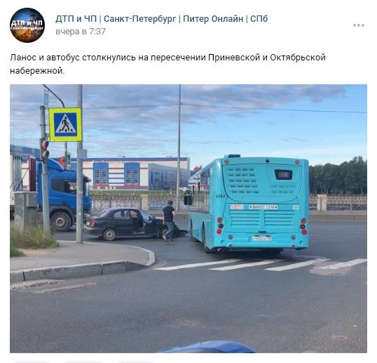 Очередное ДТП и опасный разворот: в Петербурге в четверг зафиксировано два инцидента с новыми автобусами1