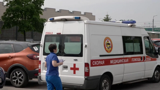 В Красном Селе элитная иномарка сбила шестиклассника