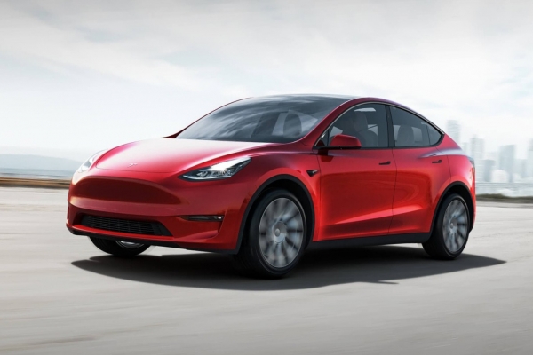 Самые продаваемые электромобили в Европе: лидируют две модели Tesla, а где же VW?
