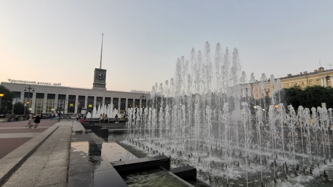 Названы самые популярные фонтаны у десантников в Петербурге