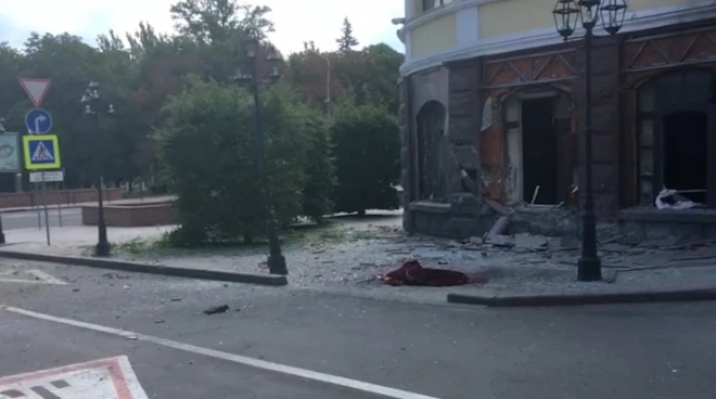 ВСУ обстреляли донецкий театр, где проходит прощание с погибшей Ольгой Качурой1