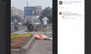 Женщина пострадала от снесенной ветром остановки на Большевиков - Новости Санкт-Петербурга1