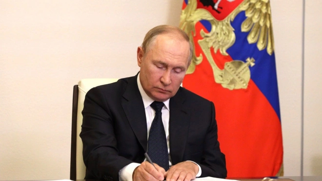 Путин обещал ознакомиться с идеями Силуанова о "философии подхода" к бюджету на 2023 год