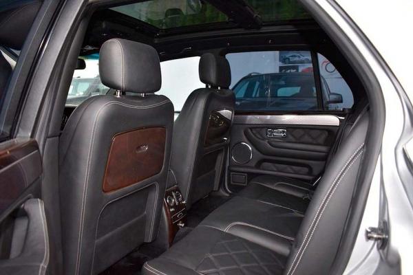 Уникальный универсал Bentley Arnage продают в несколько раз дешевле себестоимости