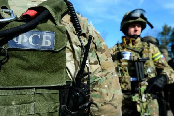 В Выборге сотрудники ФСБ задержали троих граждан за попытку теракта на объекте Минобороны