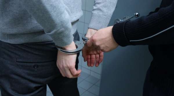 В Волховском районе мужчину, ранее судимого за изнасилование, в этот раз задержали за убийство