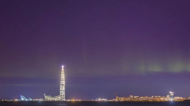 Над Петербургом прошлой ночью можно было увидеть северное сияние