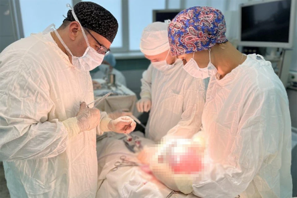 Красноярские медики вытащили из матки пациентки 5-килограммовую опухоль