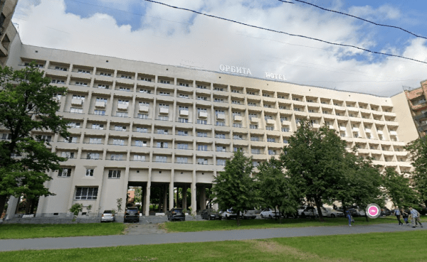 Охранника задержали за стрельбу из автомата в петербургской гостинице