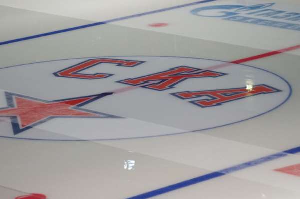 Комментатор СКА назвал несчастным случаем травму хоккеиста Танкова