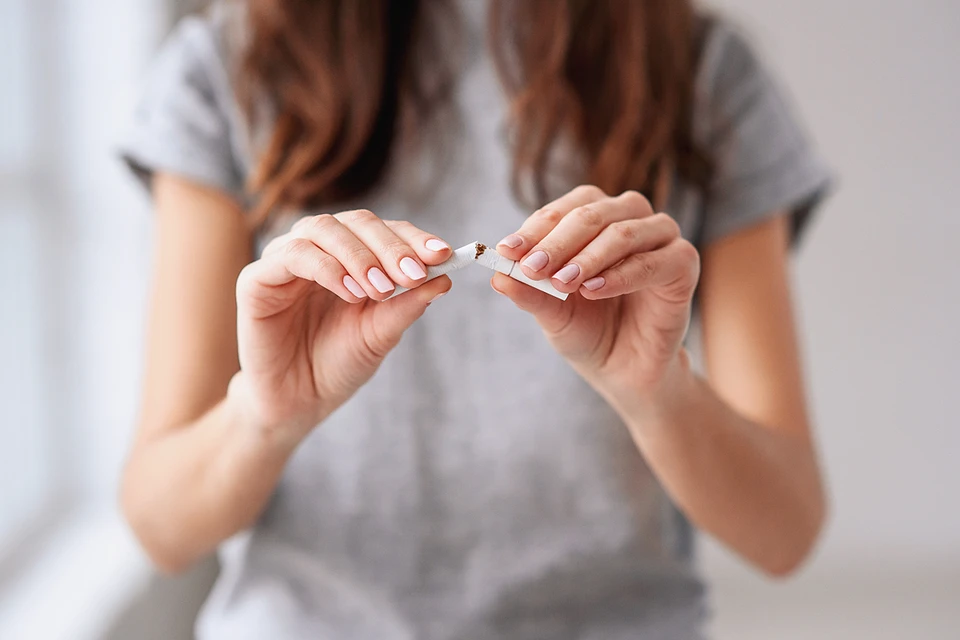 Желание бросить курить может быть признаком беременности