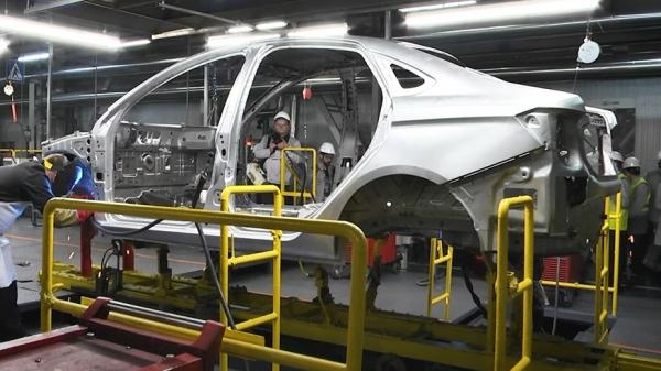 АВТОВАЗ готовится к перезапуску Lada Vesta: сварены первые три кузова