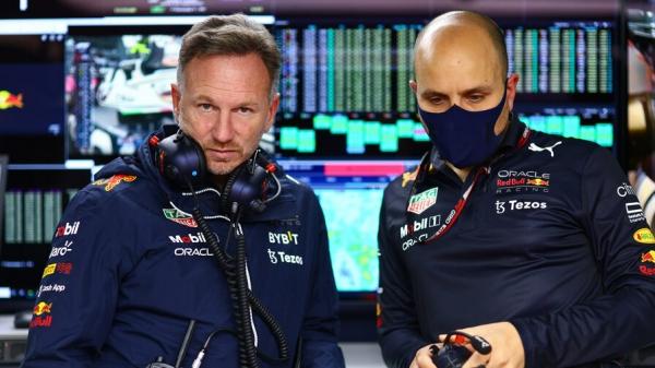 В Red Bull Racing объяснили отставание от Mercedes в пятницу