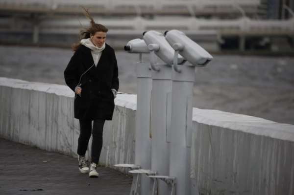 Петербуржцев предупредили о сильном ветре 29 октября