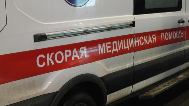 В Петербурге первоклассник отравился неизвестной жидкостью в гараже отца