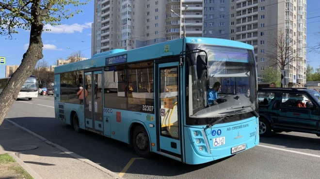 В Петербурге выявили менее 1% безбилетников в автобусах без кондукторов