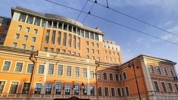 Переполненные в ноябре гостиницы Петербурга назвали очевидным явлением