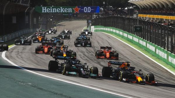 «Мы можем сделать шаг назад». Почему Mercedes опасается гонки в Бразилии?