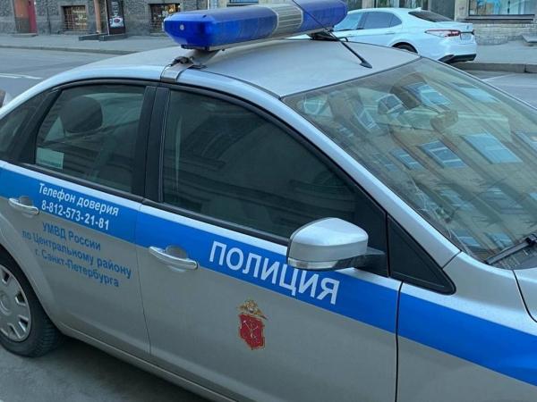 Правительство Петербурга премирует более 200 полицейских