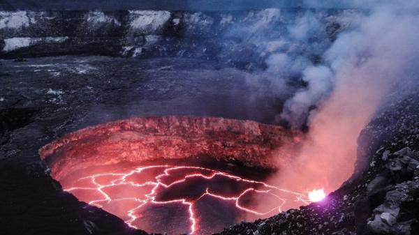 На Камчатке туристов предупредили об опасности при приближении к вулкану Шивелуч
