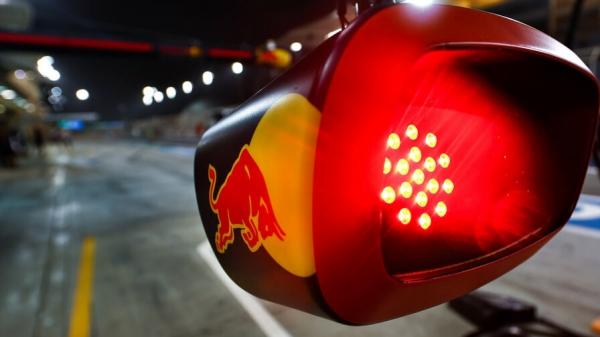 «Команды будут опасаться антирекламы». Мика Хаккинен – о последствиях наказания Red Bull Racing