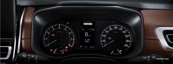 Минивэн Toyota Kijang Innova третьего поколения: теперь без рамы