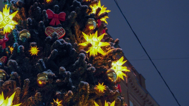 Рождественская ярмарка на 2,5 месяца ограничит движение в Петербурге