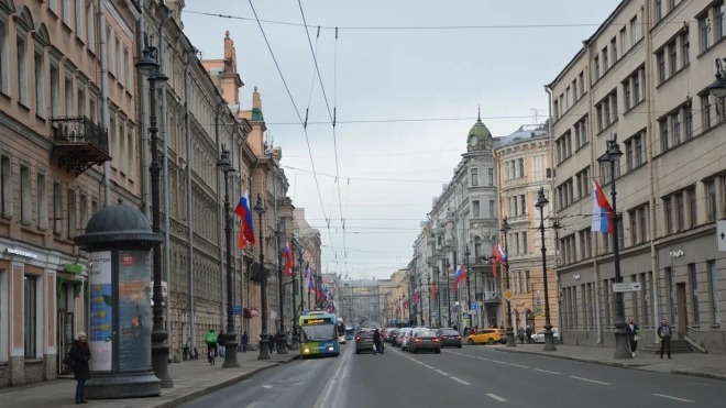 В трех районах Петербурга ограничат движение транспорта