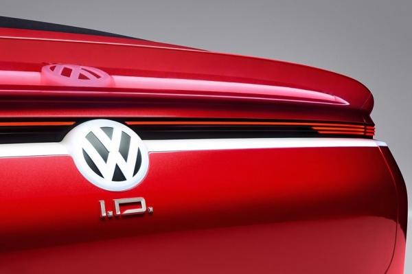 Volkswagen готовится к скорой премьере новинки: ей может оказаться серийный вариант ID. Aero